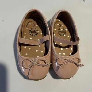 Infant Girl shoe lot of 2 converse and ballet flats